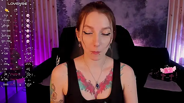 PrettyReckess online show from February 20, 2025, 2:35 pm