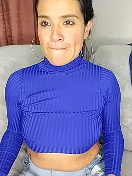 zhayra rose online show from February 13, 2025, 3:50 am