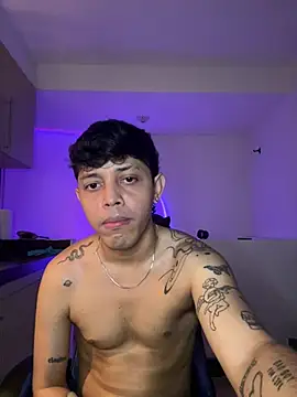 Snapshot of tonysexyboy chatting on March 17, 2026, 5:44 am tonysexyboy online show from March 17, 2026, 5:44 am