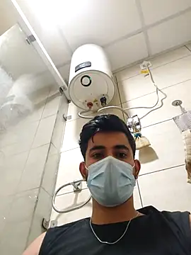 Snapshot of bigdickfuckuu chatting on October 13, 2025, 4:12 am bigdickfuckuu online show from October 13, 2025, 4:12 am