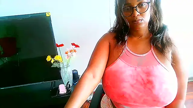Snapshot of Charlie-Crawford chatting on January 4, 2025, 4:44 am Charlie-Crawford online show from January 4, 2025, 4:44 am