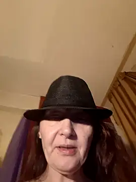 Snapshot of dominatrixredsonyja chatting on January 18, 2025, 8:19 pm dominatrixredsonyja online show from January 18, 2025, 8:19 pm