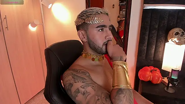 Snapshot of ItsMeEros chatting on October 5, 2025, 11:13 pm ItsMeEros online show from October 5, 2025, 11:13 pm