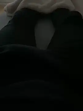 Jonkitzler1 online show from December 6, 2024, 12:49 pm