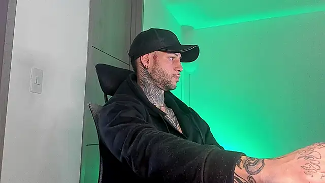  jamesleandros1 online show from June 4, 2026, 1:50 pm