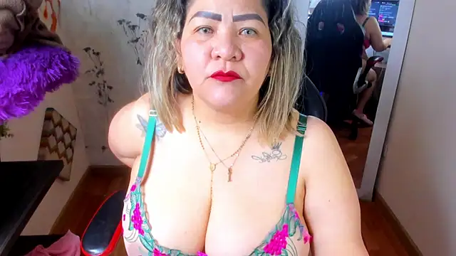 Dalessa Bigtits online show from March 10, 2025, 12:18 am