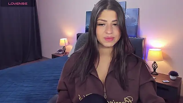 MaryMayson online show from September 28, 2025, 6:13 pm