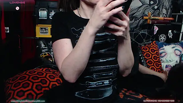 Silentmary online show from January 22, 2025, 4:13 am
