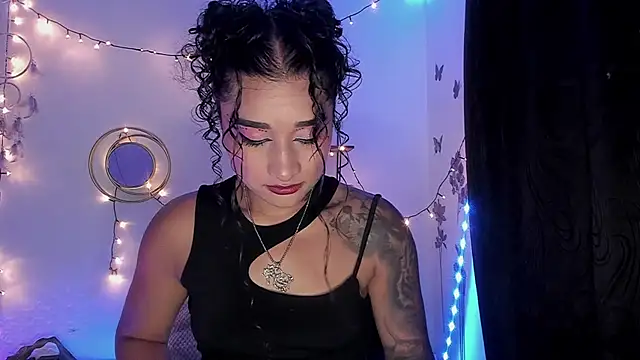 Eva Lee  online show from February 23, 2025, 5:34 am