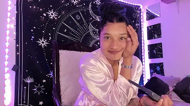 Eva Lee  online show from September 18, 2025, 6:15 am