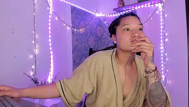 Eva Lee  online show from March 1, 2026, 9:00 am