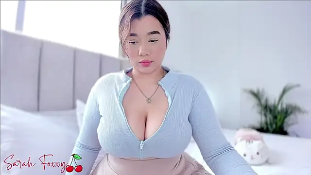 Snapshot of Foxxy222_ chatting on February 11, 2025, 9:46 pm Foxxy222  online show from February 11, 2025, 9:46 pm