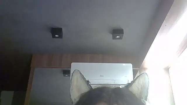 Skinny-Kitten online show from February 16, 2026, 1:02 am