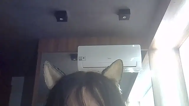 Skinny-Kitten online show from June 6, 2026, 4:01 pm