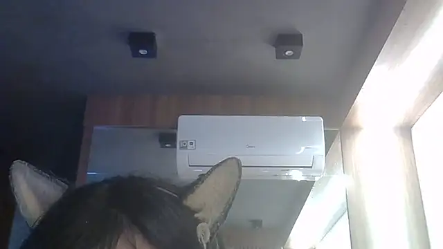 Skinny-Kitten online show from June 20, 2026, 1:25 pm