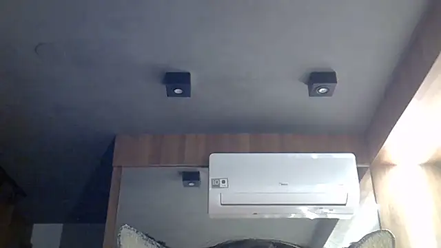Skinny-Kitten online show from July 9, 2026, 9:41 pm