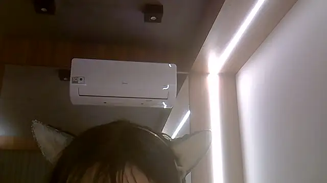 Skinny-Kitten online show from July 26, 2026, 4:53 am