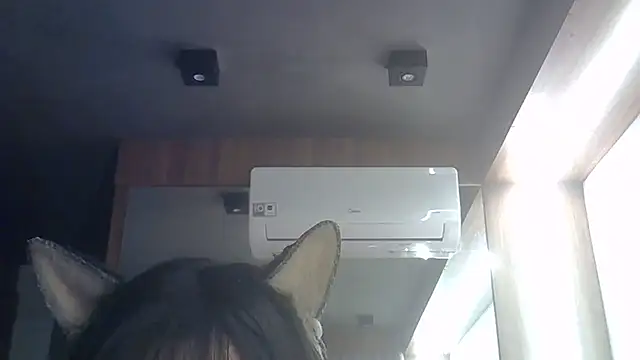 Skinny-Kitten online show from August 3, 2026, 4:00 pm