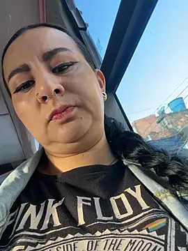 Snapshot of Abril_Luv chatting on February 9, 2026, 12:09 pm Abril Luv online show from February 9, 2026, 12:09 pm