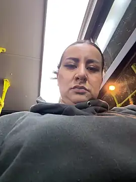 Snapshot of Abril_Luv chatting on February 10, 2026, 1:10 am Abril Luv online show from February 10, 2026, 1:10 am