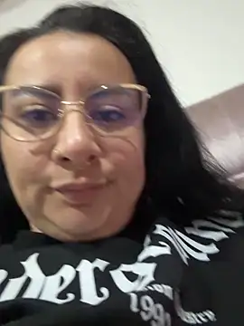 Snapshot of Abril_Luv chatting on February 23, 2026, 1:14 am Abril Luv online show from February 23, 2026, 1:14 am