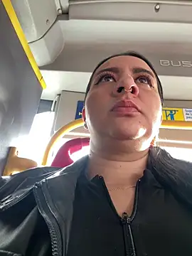 Snapshot of Abril_Luv chatting on March 13, 2026, 12:12 pm Abril Luv online show from March 13, 2026, 12:12 pm