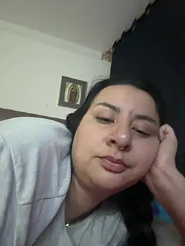 Abril Luv online show from July 20, 2026, 12:47 am