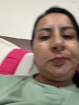 Abril Luv online show from July 23, 2026, 1:58 am