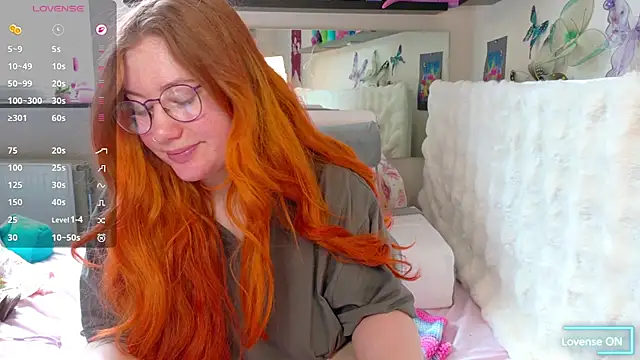 FluffyRainbowKity online show from May 17, 2026, 8:12 am