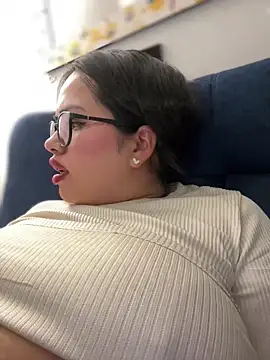 andra rose online show from February 18, 2025, 10:58 pm