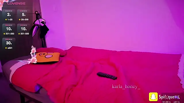 Snapshot of Spit_queen chatting on February 18, 2026, 1:40 pm Spit queen online show from February 18, 2026, 1:40 pm