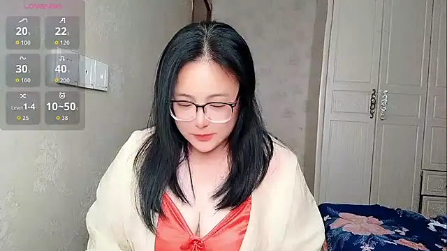 Vivianangn-e online show from June 11, 2026, 8:12 am