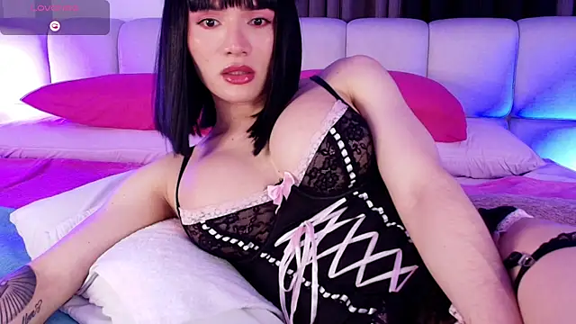 sweetieluna01 online show from May 6, 2026, 1:16 pm