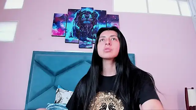 Snapshot of EmmaWilliamss chatting on March 11, 2025, 3:56 pm EmmaWilliamss online show from March 11, 2025, 3:56 pm