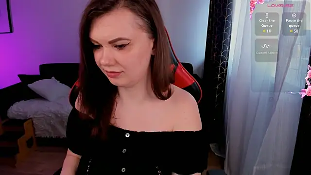 Kristina Logan online show from February 21, 2025, 3:10 pm