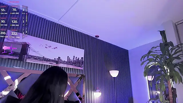 haylie  online show from October 27, 2025, 5:55 am