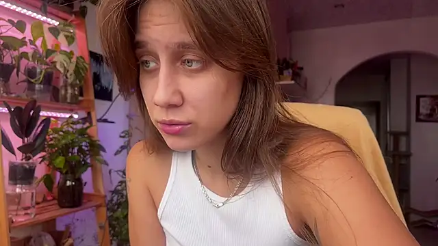 Snapshot of Sasha_moormeoow chatting on March 3, 2025, 10:17 am Sasha moormeoow online show from March 3, 2025, 10:17 am