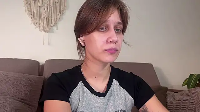 Snapshot of Sasha_moormeoow chatting on March 7, 2025, 10:02 am Sasha moormeoow online show from March 7, 2025, 10:02 am