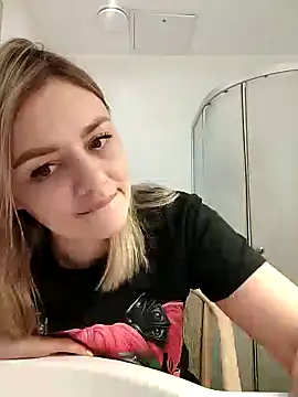 KrissSexi online show from February 14, 2025, 10:04 pm