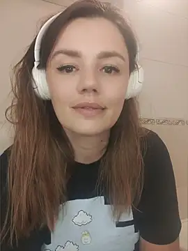 KrissSexi online show from June 8, 2026, 9:04 pm