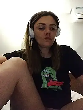 KrissSexi online show from June 20, 2026, 10:34 pm