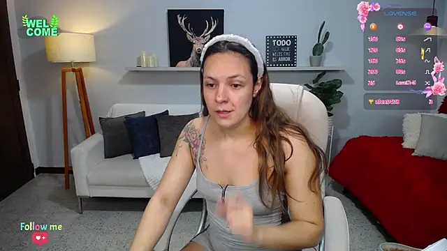 Snapshot of Bianca____ chatting on October 12, 2025, 11:15 pm Bianca     online show from October 12, 2025, 11:15 pm