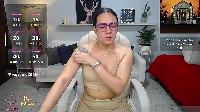 Snapshot of Bianca____ chatting on October 22, 2025, 12:55 am Bianca     online show from October 22, 2025, 12:55 am