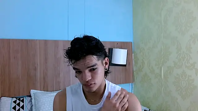 AlbertBernal69 online show from January 4, 2025, 2:35 am