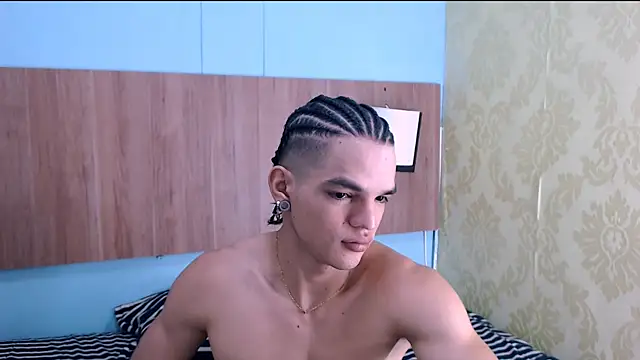 AlbertBernal69 online show from January 26, 2025, 6:17 am