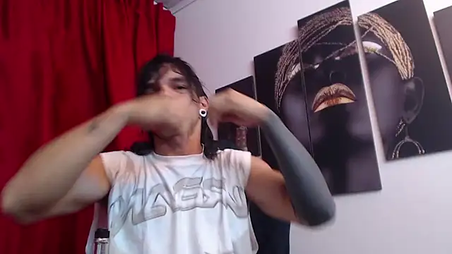 AlbertBernal69 online show from September 13, 2025, 2:22 am