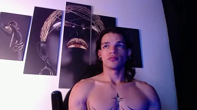 AlbertBernal69 online show from October 30, 2025, 1:23 pm