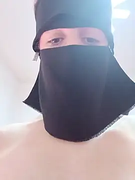 KHALIJIA-ARABIA-couple online show from May 5, 2026, 8:39 pm