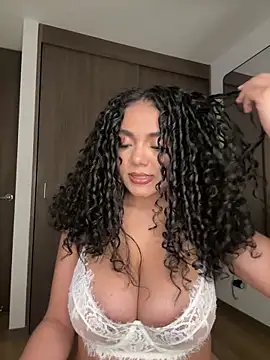 Mariecurl online show from October 31, 2025, 12:22 am