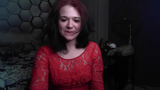 Naomi Robbins Love online show from October 7, 2025, 8:11 am